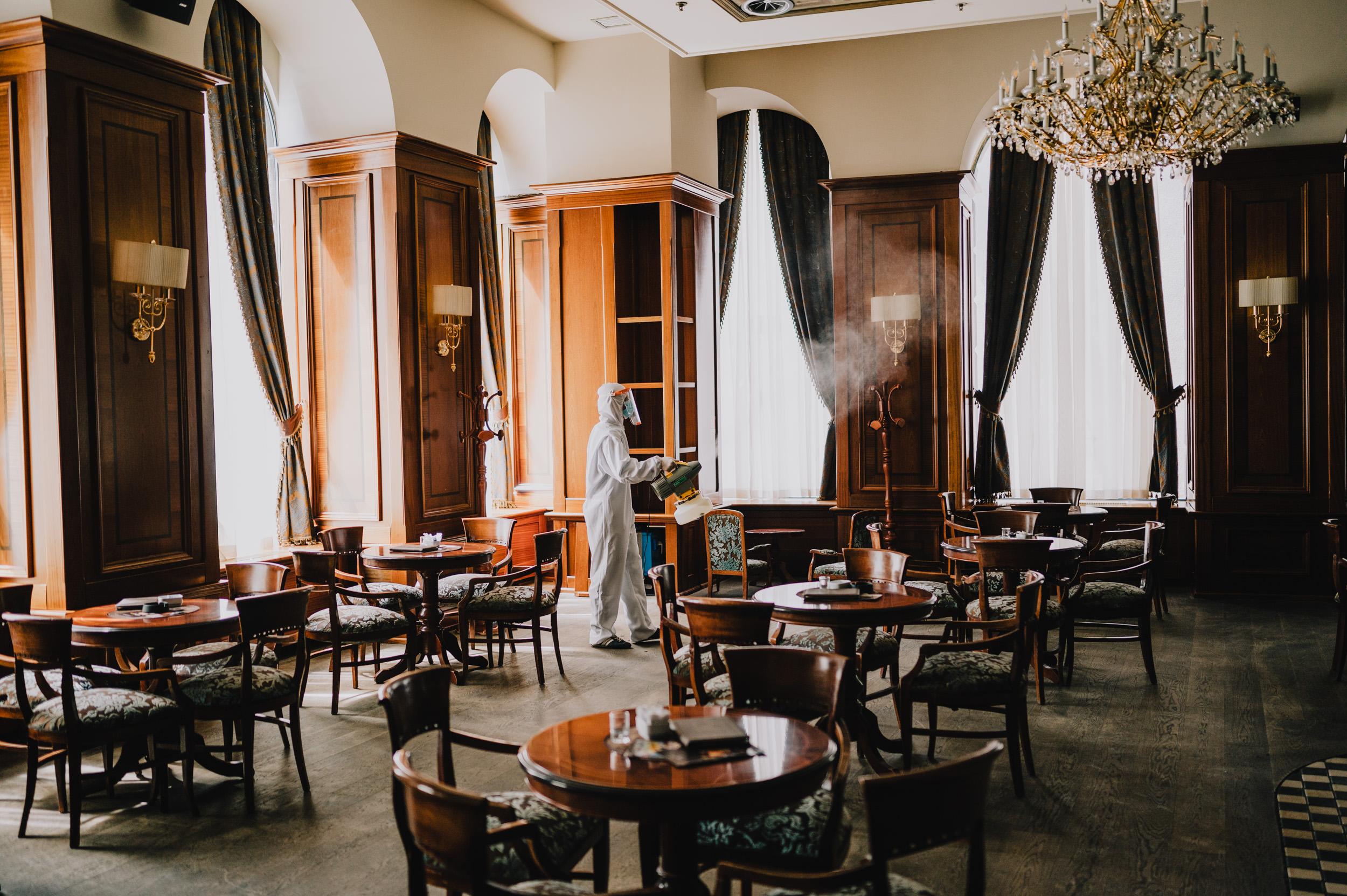 Hotel Europe Sarajevo Luaran gambar A restaurant in Jakarta being disinfected