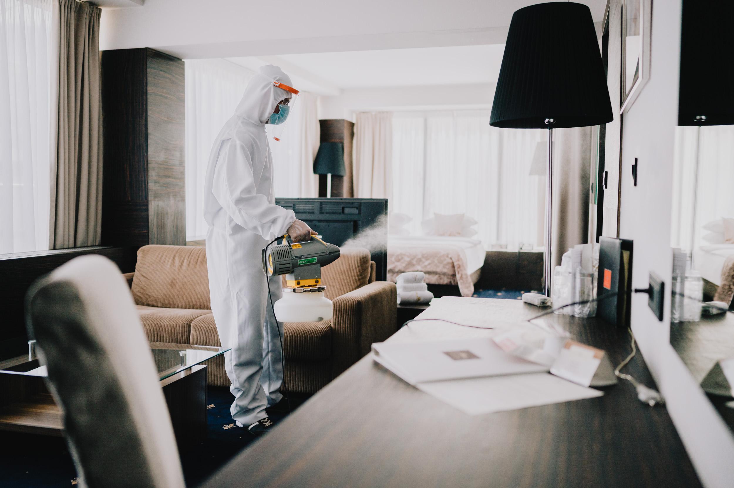 Hotel Europe Sarajevo Luaran gambar Disinfection of a hotel room
