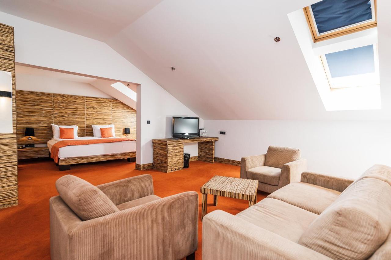 Hotel Europe Sarajevo Luaran gambar Suite
